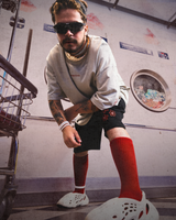 RED FLOWER FLEECE SHORTS