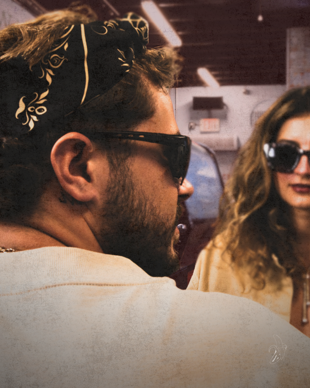 BLACK & GOLD BANDANA