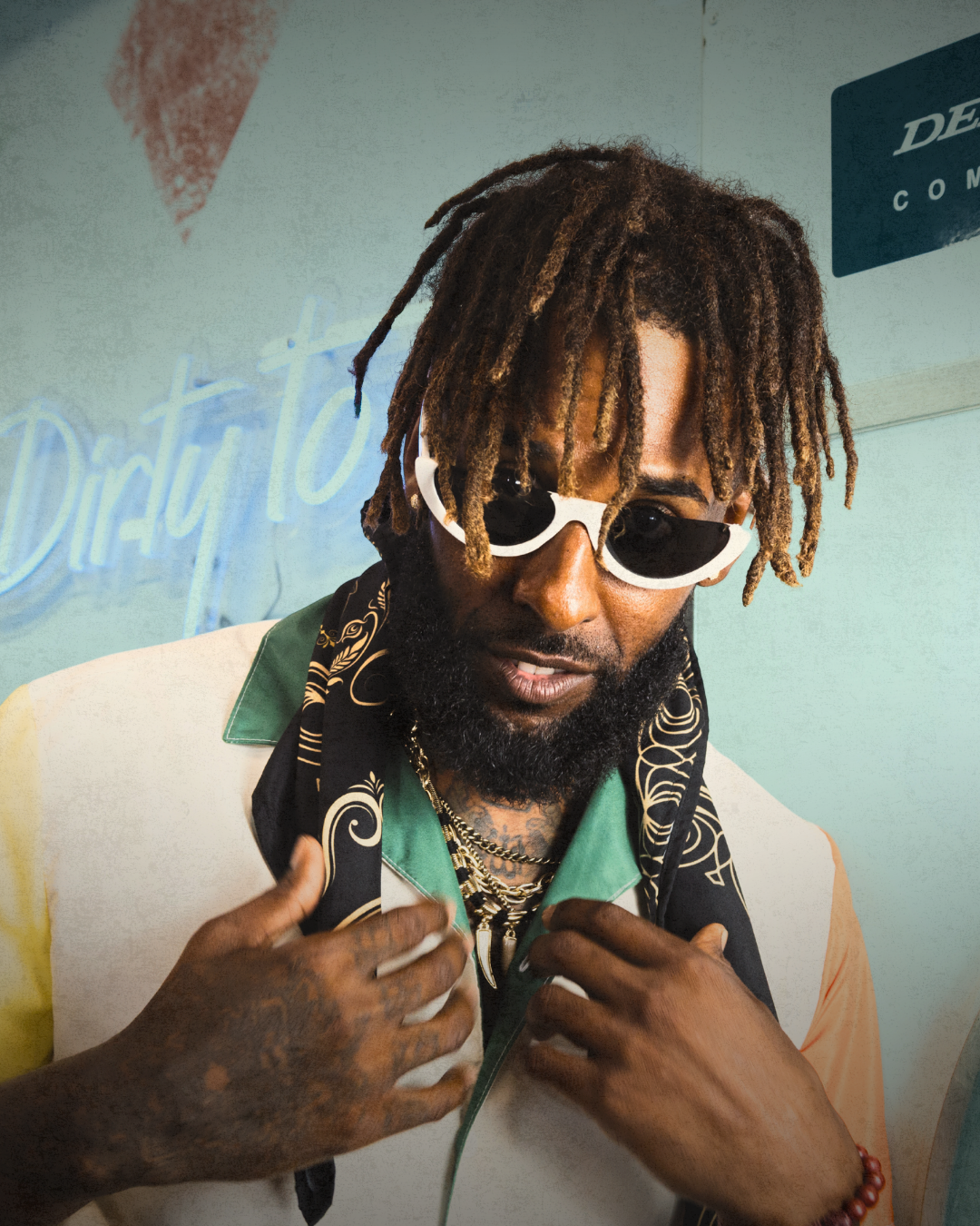 PERFECT PALETTE BUTTON UP